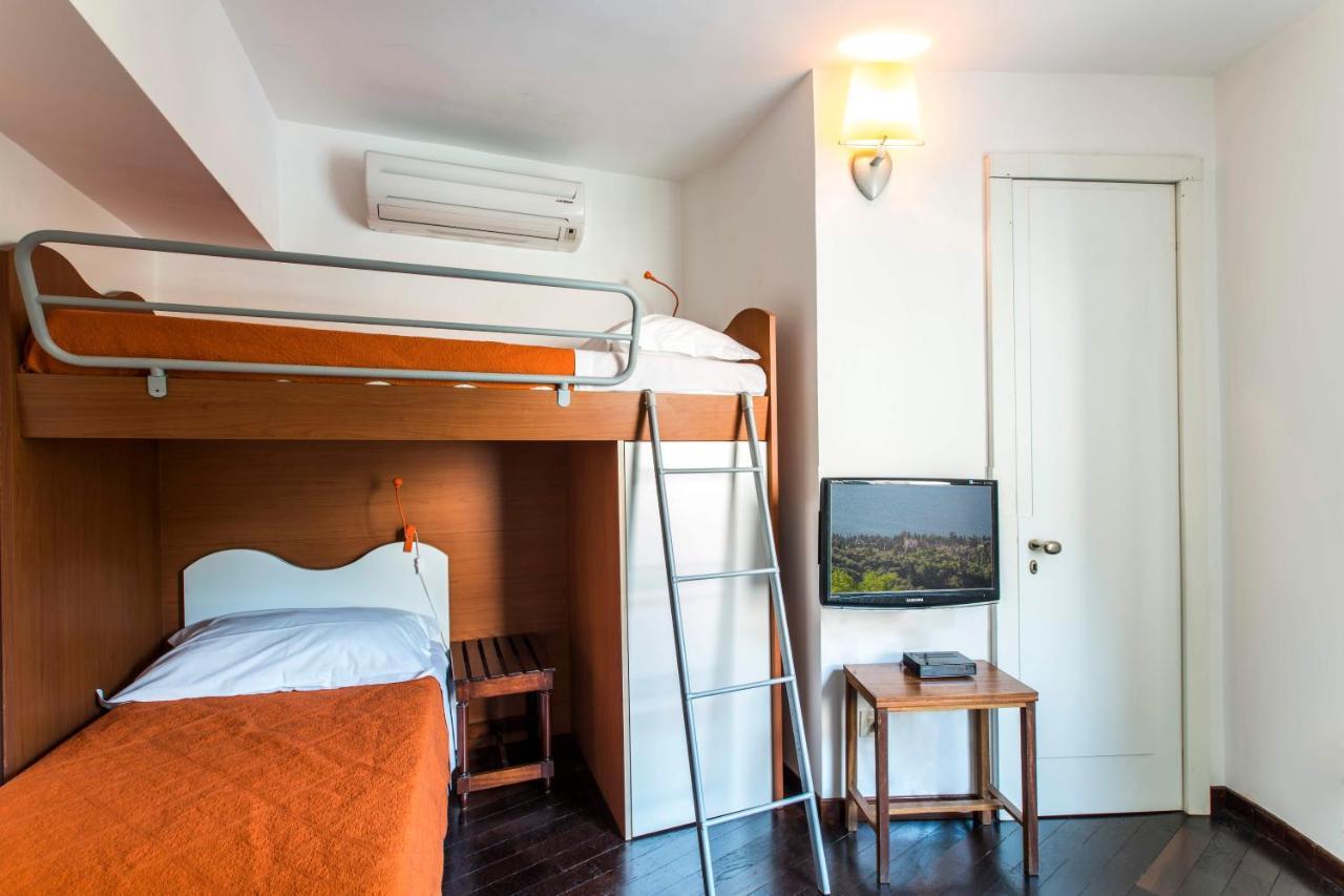 Villa Glicine 가르도네리비에라 외부 사진